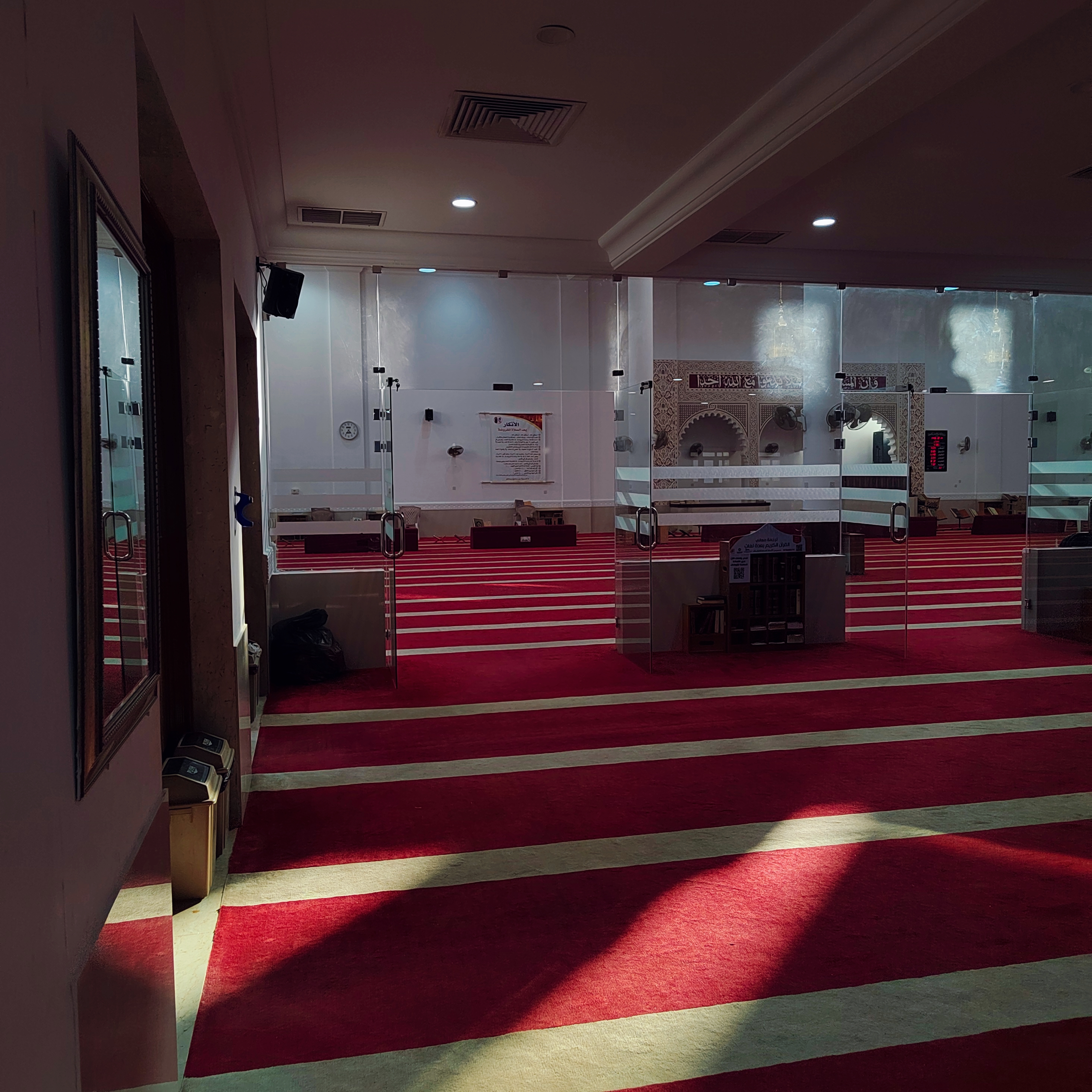 صورة داخلية 1 لمسجد نورة سعد العبيد